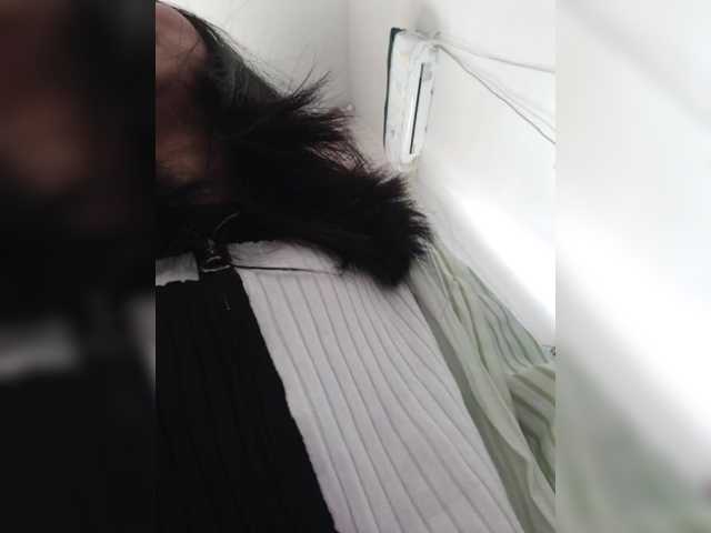 Selinababy99's BongaCams show and profile