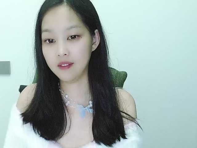 Selinababy99's BongaCams show and profile