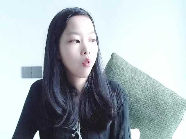 Selinababy99's BongaCams show and profile