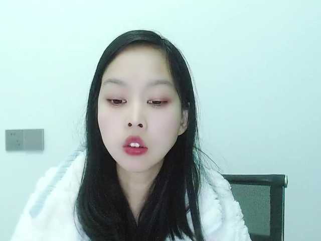 Selinababy99's BongaCams show and profile