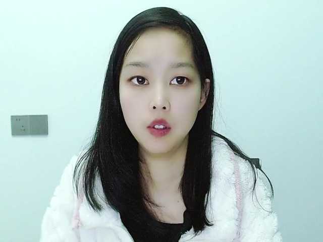 Selinababy99's BongaCams show and profile