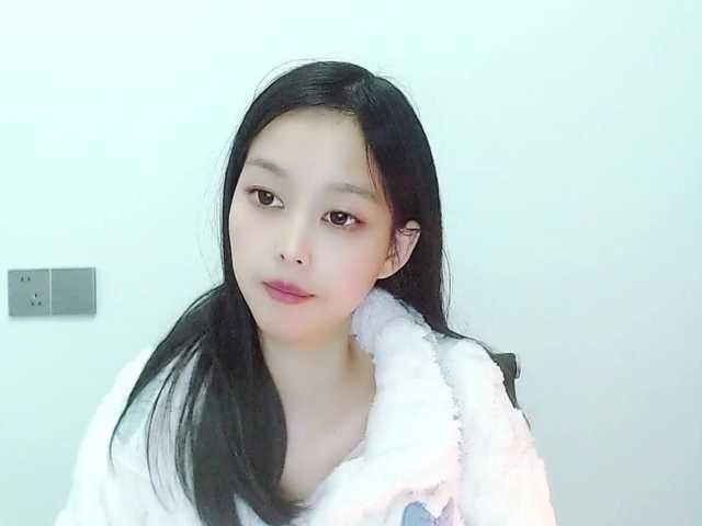 Selinababy99's BongaCams show and profile