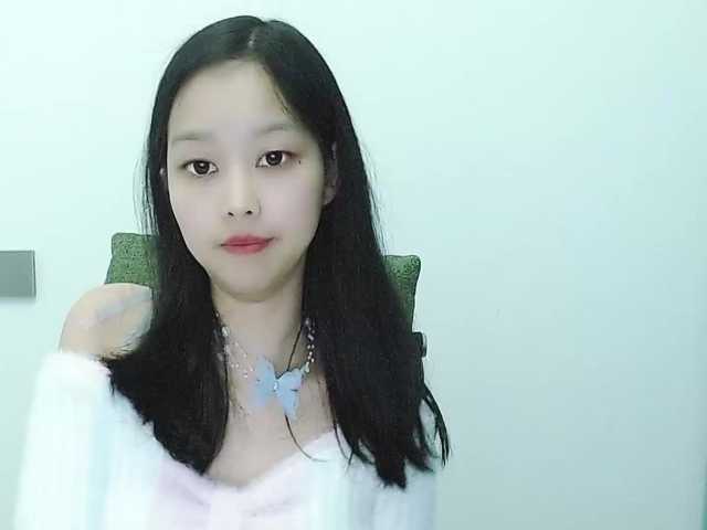 Selinababy99's BongaCams show and profile