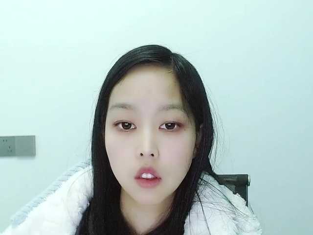 Selinababy99's BongaCams show and profile