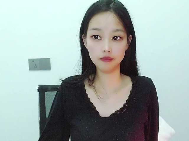 Selinababy99's BongaCams show and profile