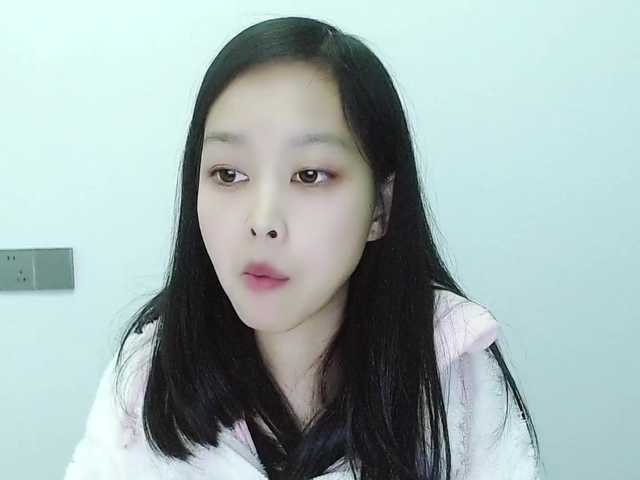 Selinababy99's BongaCams show and profile