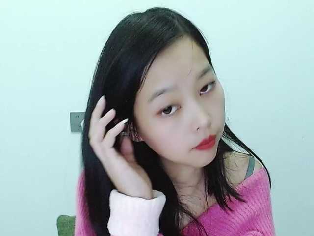 Selinababy99's BongaCams show and profile