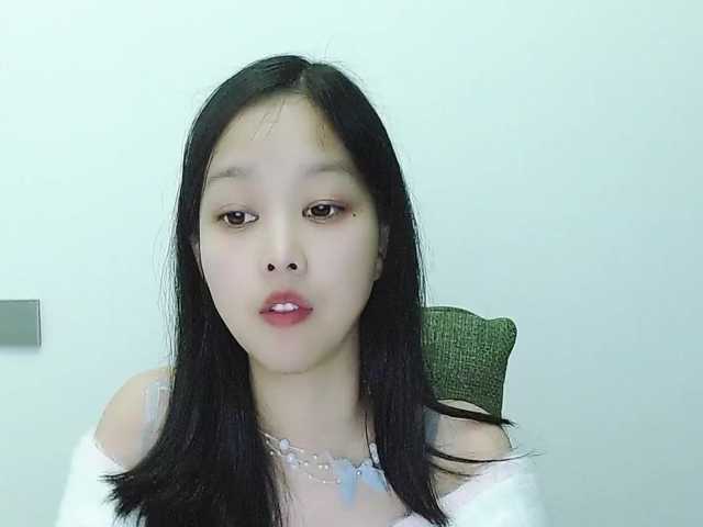 Selinababy99's BongaCams show and profile