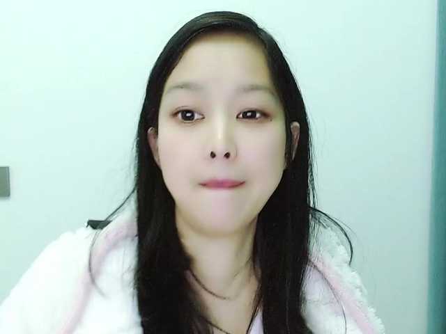 Selinababy99's BongaCams show and profile