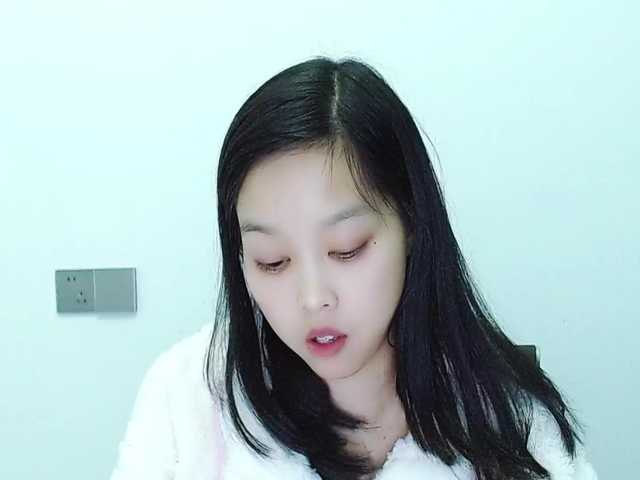 Selinababy99's BongaCams show and profile