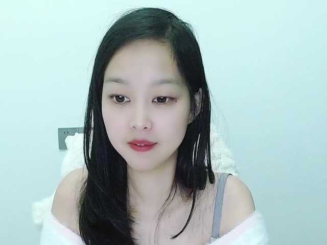 Selinababy99's BongaCams show and profile