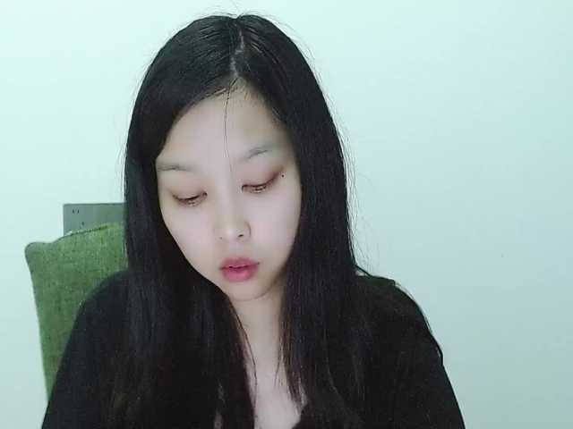 Selinababy99's BongaCams show and profile