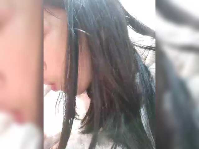 Selinababy99's BongaCams show and profile