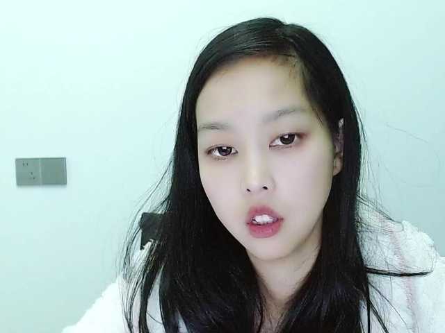 Selinababy99's BongaCams show and profile