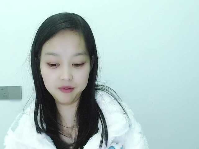 Selinababy99's BongaCams show and profile