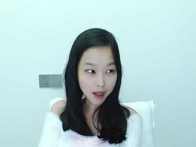 Selinababy99's BongaCams show and profile