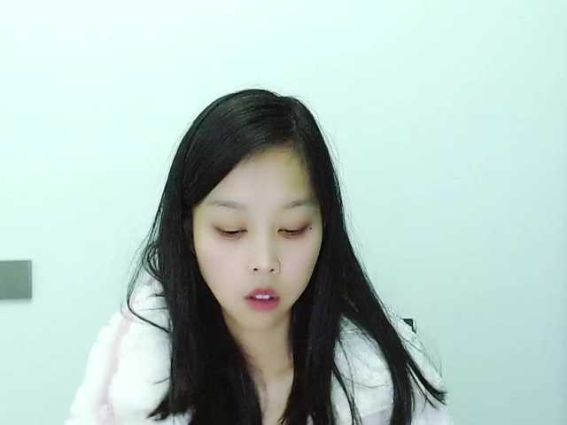 Selinababy99's BongaCams show and profile