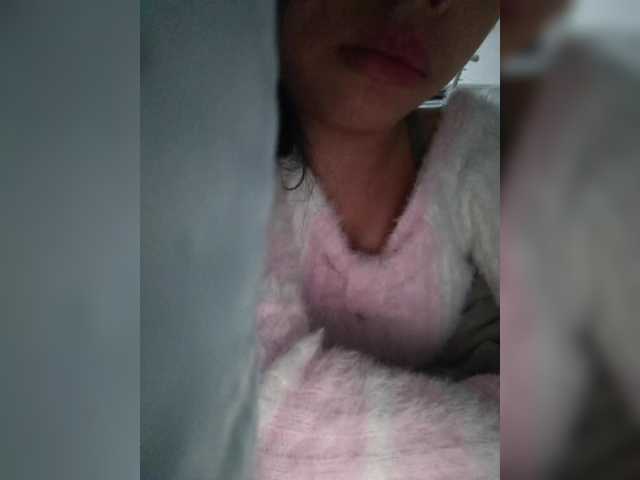 Selinababy99's BongaCams show and profile