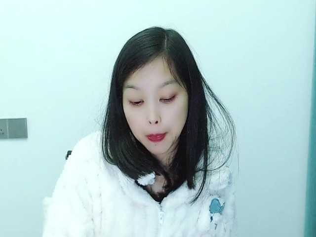 Selinababy99's BongaCams show and profile