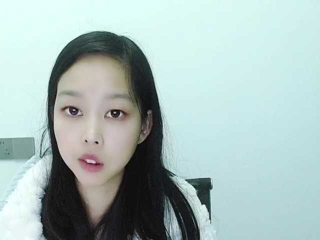 Selinababy99's BongaCams show and profile