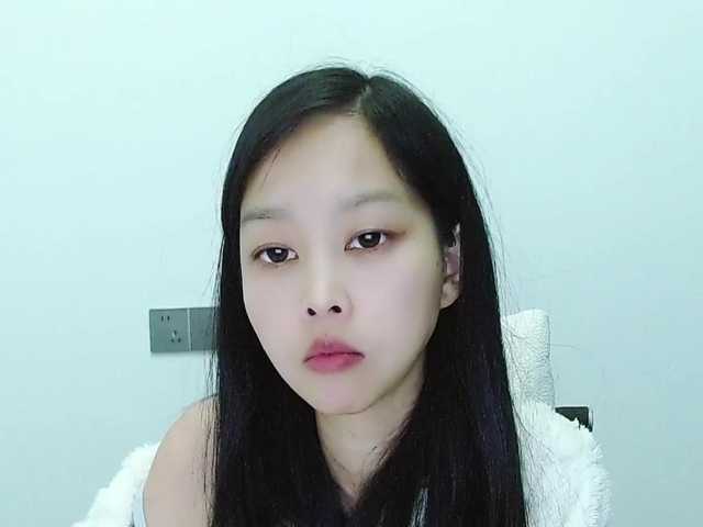 Selinababy99's BongaCams show and profile