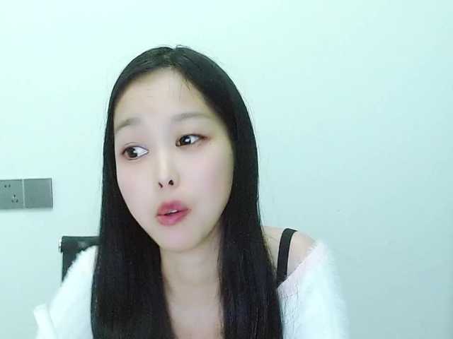 Selinababy99's BongaCams show and profile