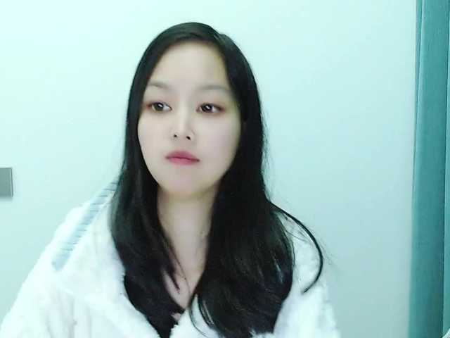 Selinababy99's BongaCams show and profile