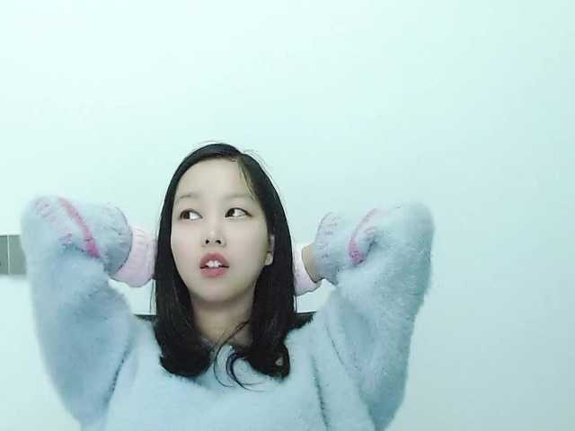 Selinababy99's BongaCams show and profile