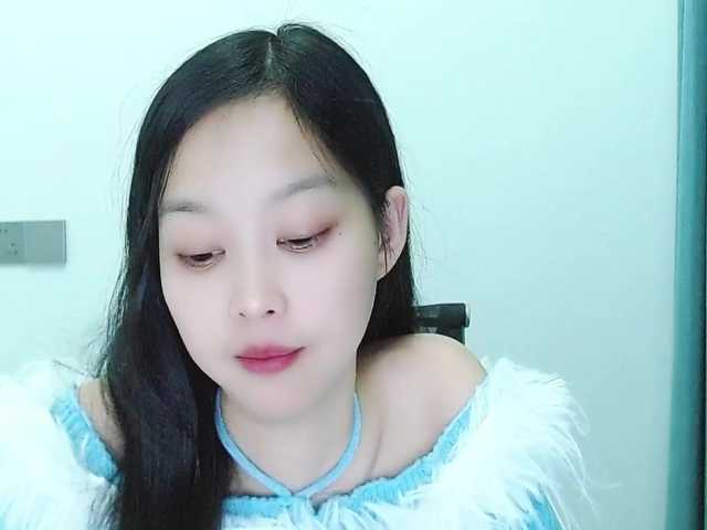 Selinababy99's BongaCams show and profile