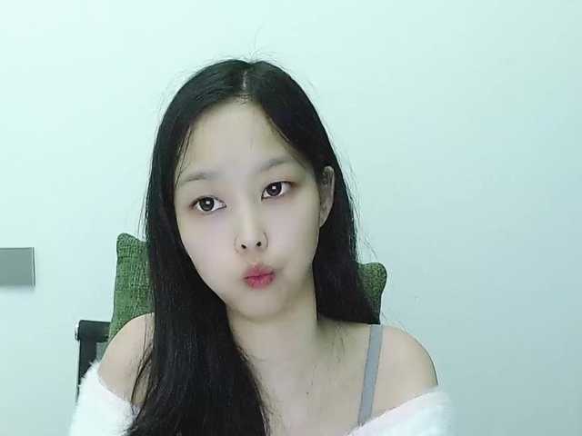 Selinababy99's BongaCams show and profile