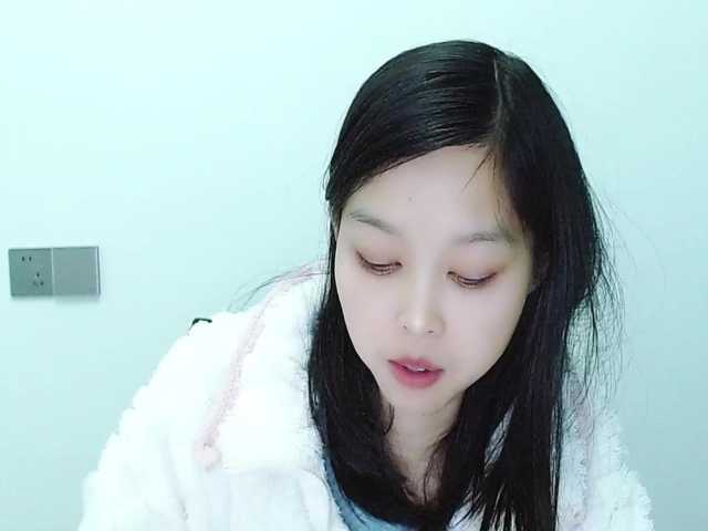 Selinababy99's BongaCams show and profile