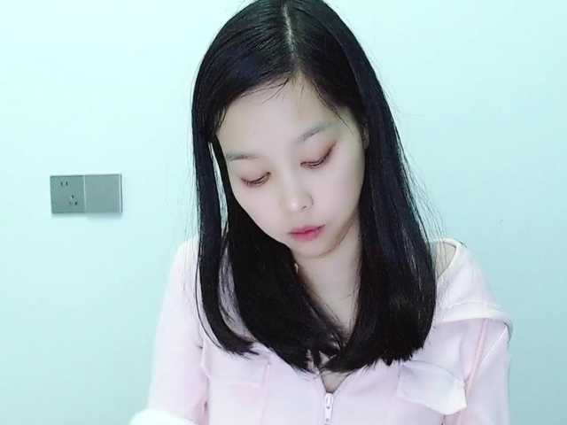 Selinababy99's BongaCams show and profile