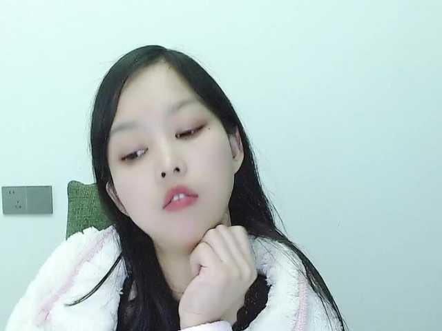 Selinababy99's BongaCams show and profile