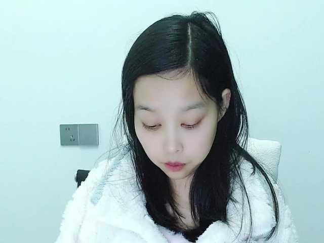 Selinababy99's BongaCams show and profile