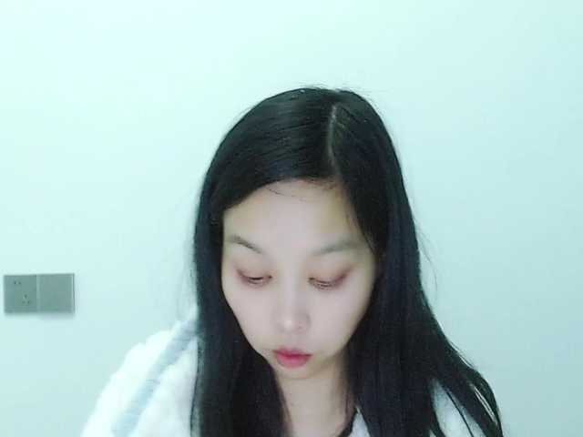 Selinababy99's BongaCams show and profile