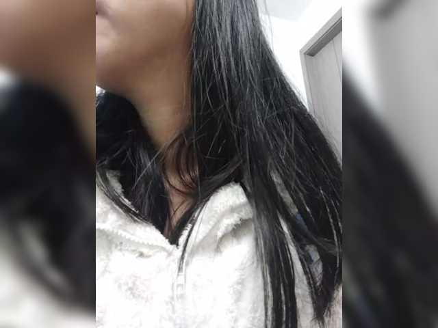 Selinababy99's BongaCams show and profile