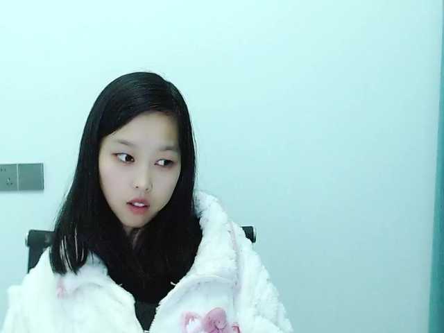 Selinababy99's BongaCams show and profile