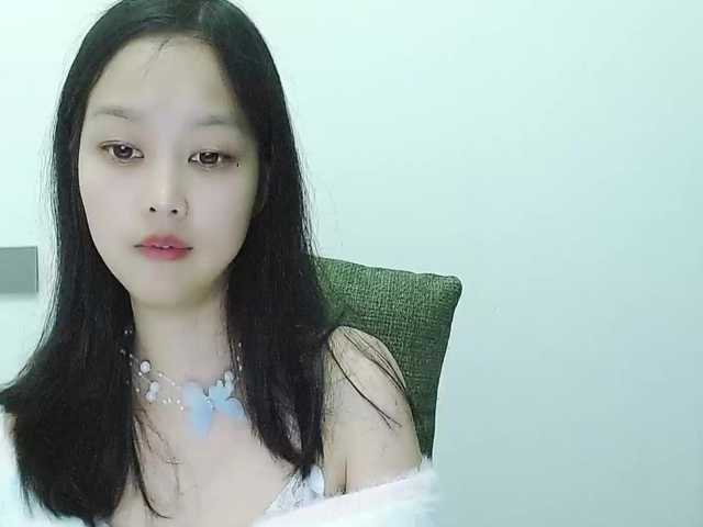 Selinababy99's BongaCams show and profile