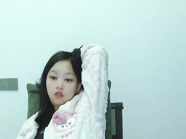 Selinababy99's BongaCams show and profile