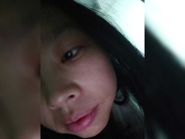 Selinababy99's BongaCams show and profile