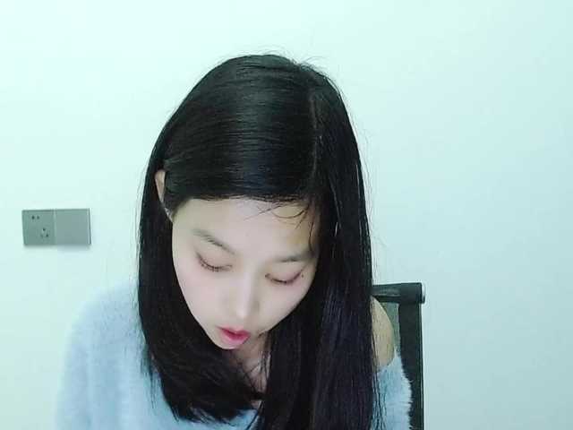 Selinababy99's BongaCams show and profile