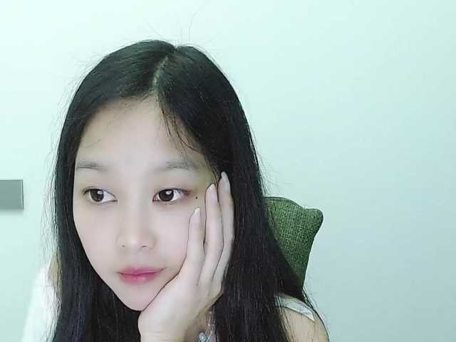 Selinababy99's BongaCams show and profile