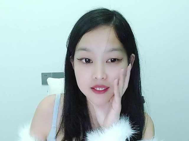 Selinababy99's BongaCams show and profile