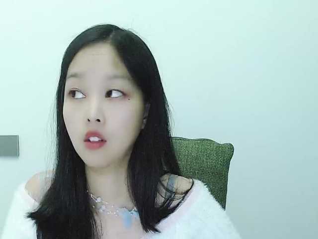 Selinababy99's BongaCams show and profile