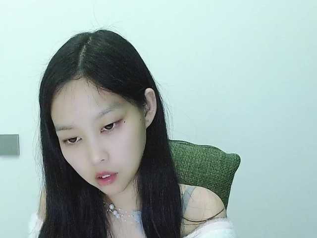 Selinababy99's BongaCams show and profile