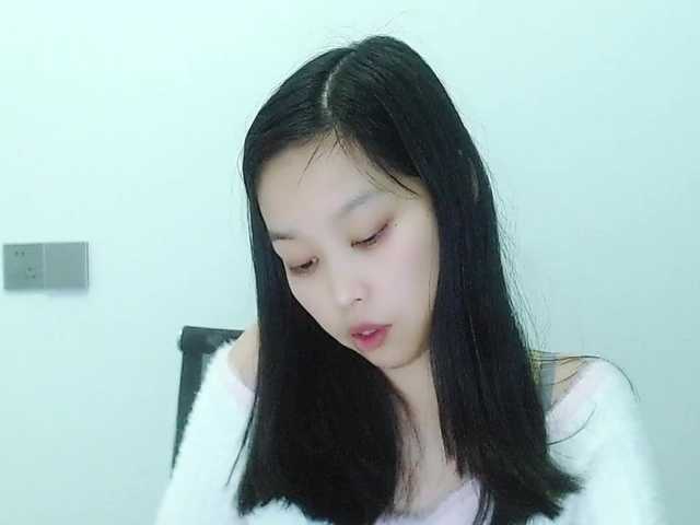 Selinababy99's BongaCams show and profile