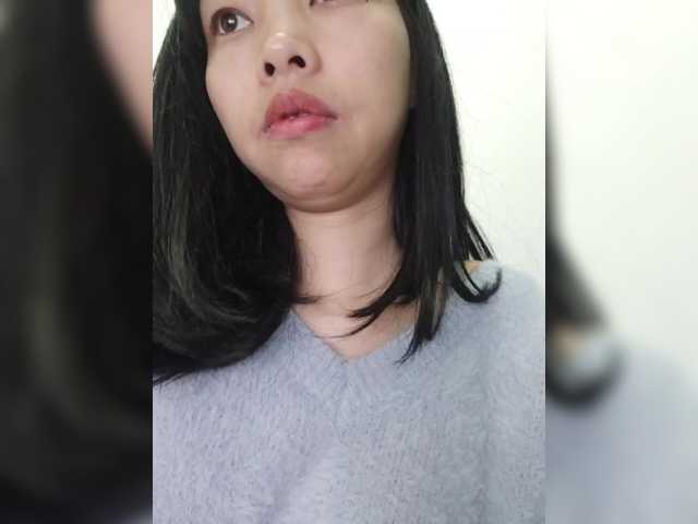 Selinababy99's BongaCams show and profile