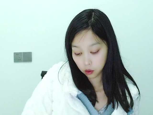 Selinababy99's BongaCams show and profile