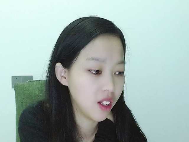 Selinababy99's BongaCams show and profile