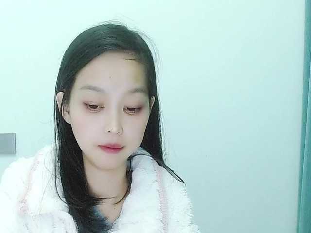 Selinababy99's BongaCams show and profile